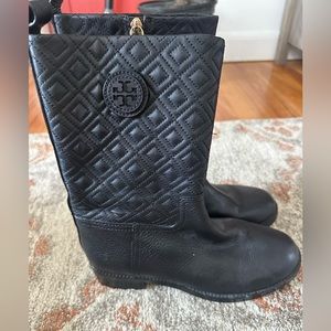 Tory Burch black quilted top boot